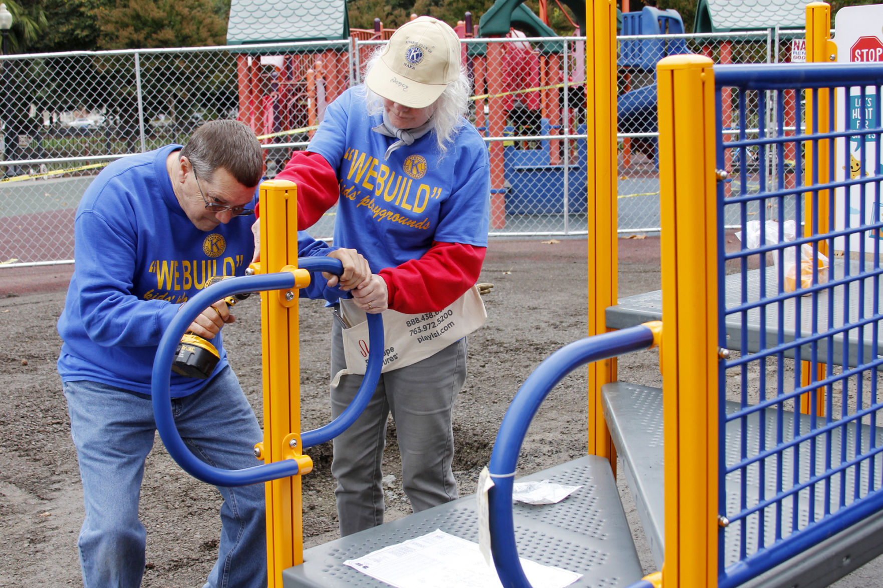 Master Gardeners: The flowering trees of Fuller Park | Master Gardener 5 Arbor Day at Fuller Park